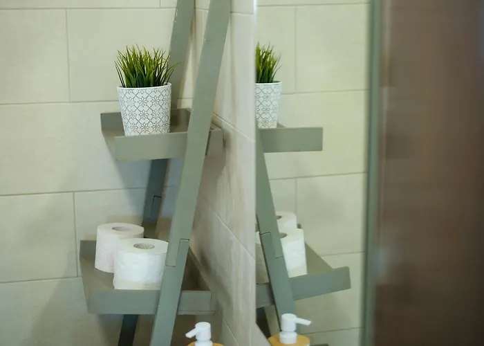 Seaing House * Falca